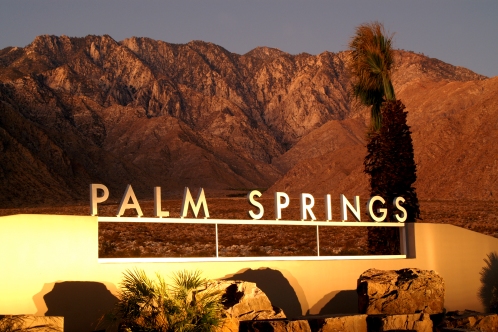 /Media/images/Product_Images/destinations/palm springs/welcome to palm springs sign.jpg
